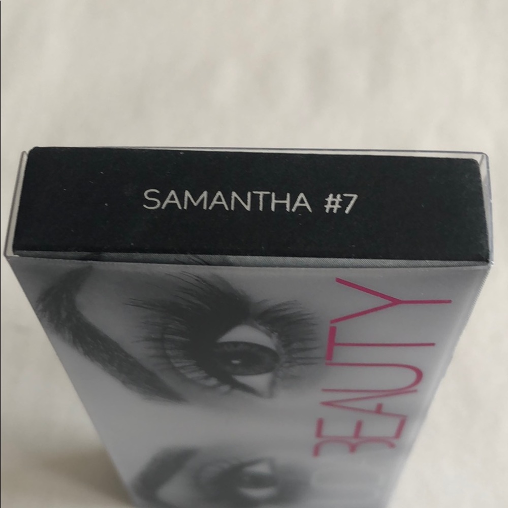 Huda Beauty Samantha Lashes! NIB! - Picture 5 of 5